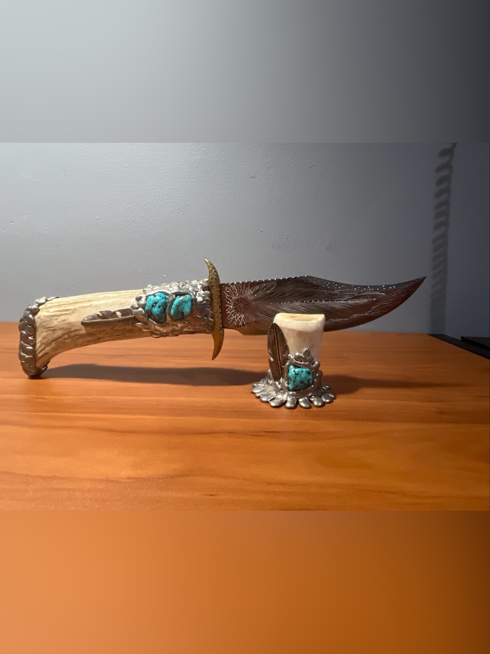 TRAVIS PALMER CUSTOM HANDMADE STAG ANTLER INLAY TURQUOISE ENGRAVED BOWIE KNIFE